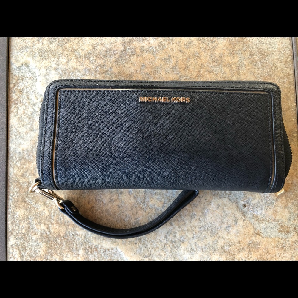 MK black wallet